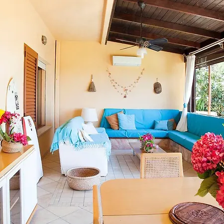 Con Barbecue Con Giardino Vista Mare פולה